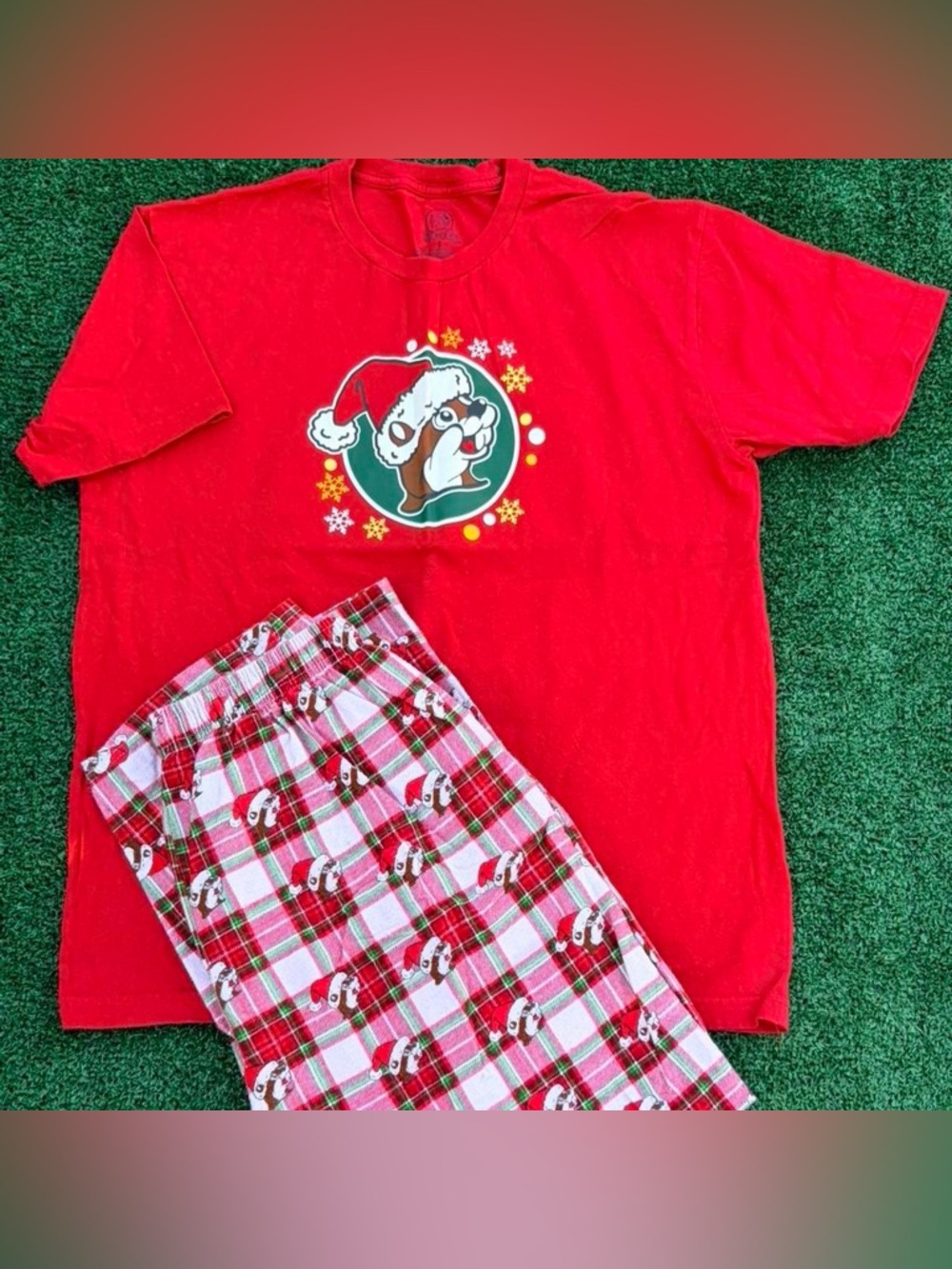 Buc-ee's Christmas Pajama Set Size M/L